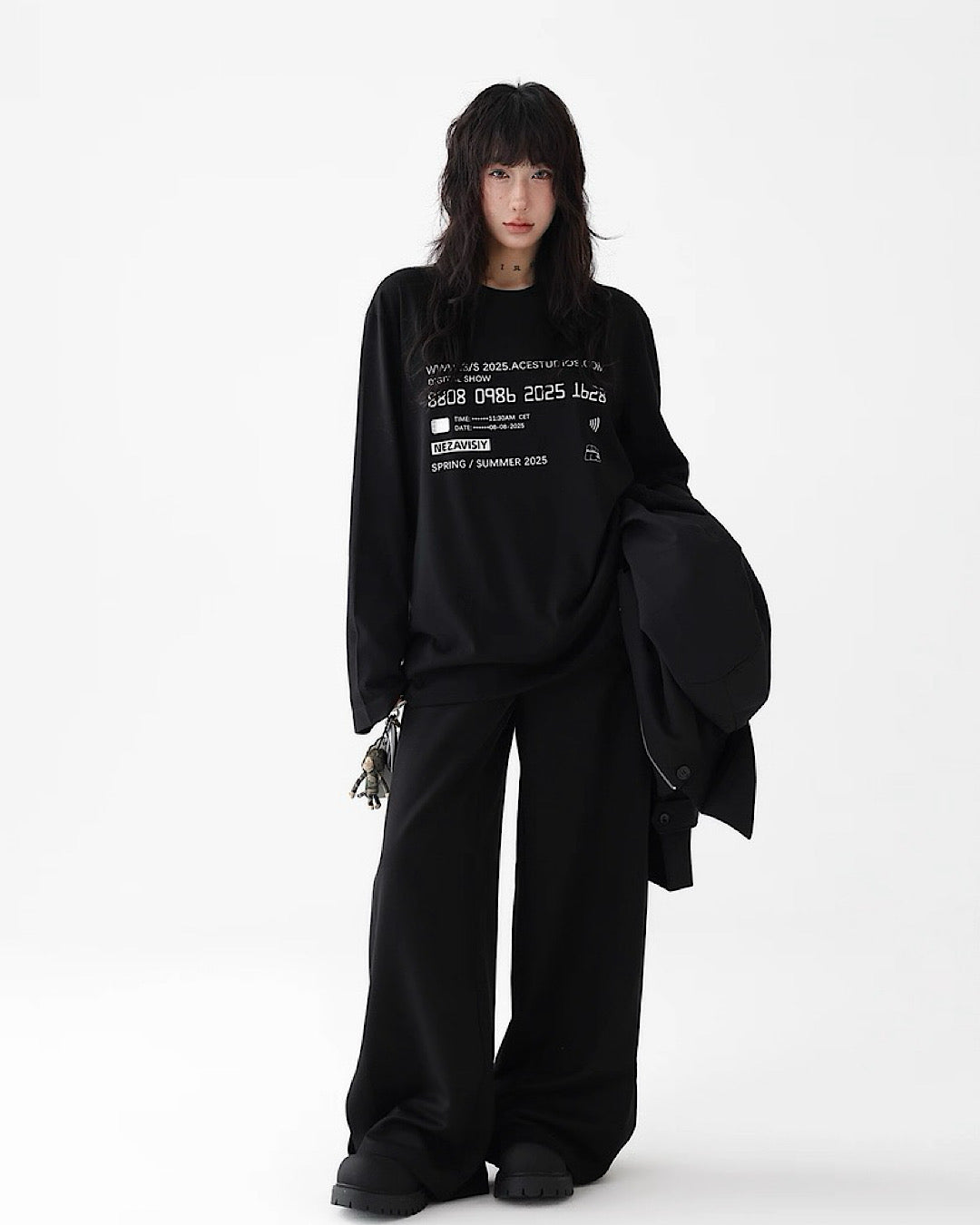 ラウンドネックプリントロングTシャツ SL744