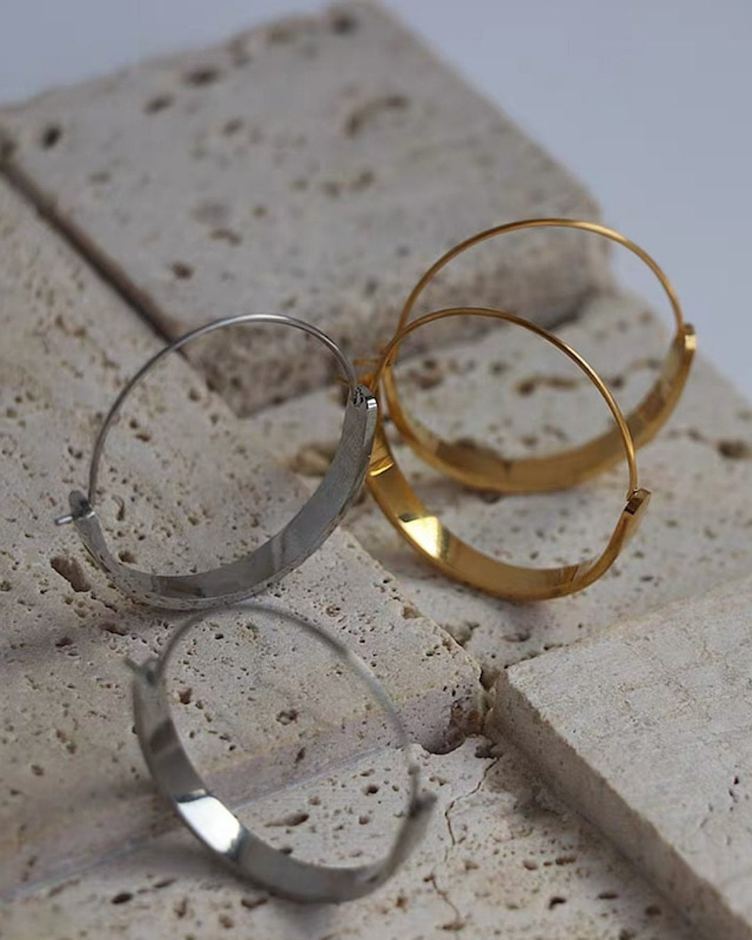 アクセントフープピアス SL035