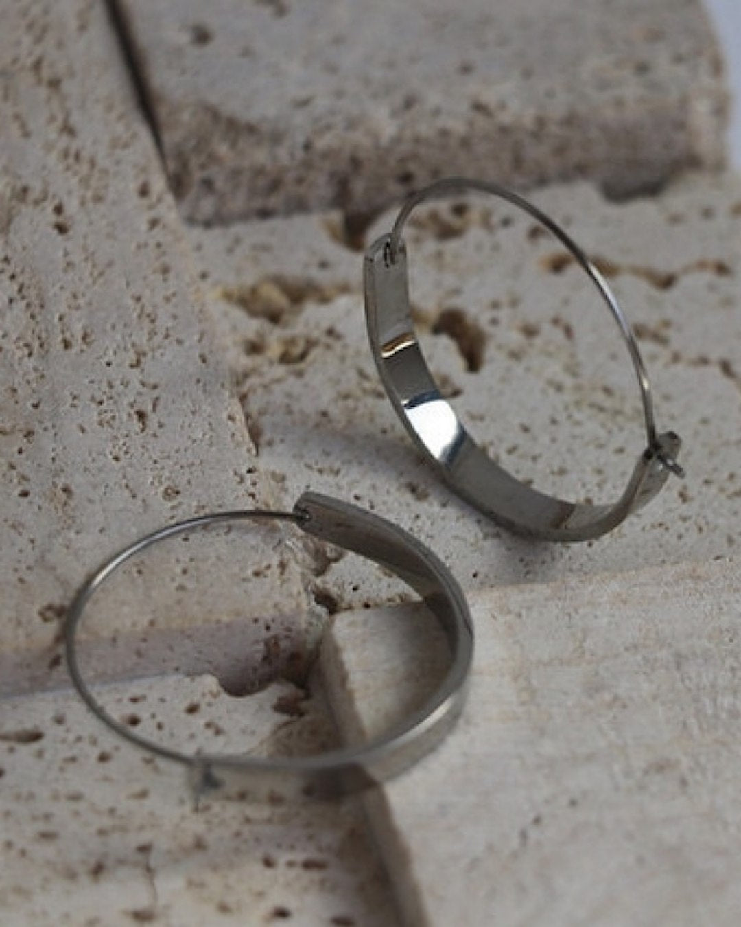 アクセントフープピアス SL035