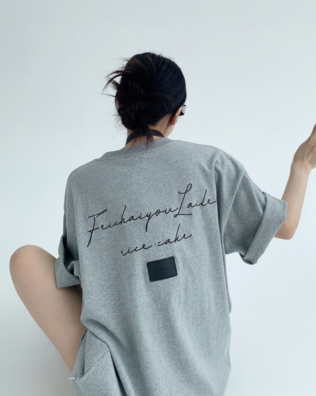 バックタグレタリングTシャツ SL557