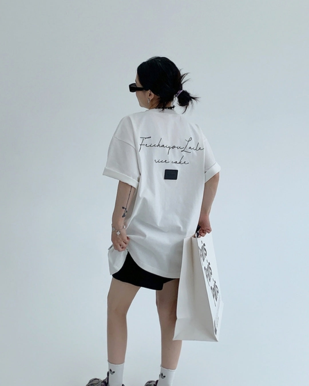 バックタグレタリングTシャツ SL557