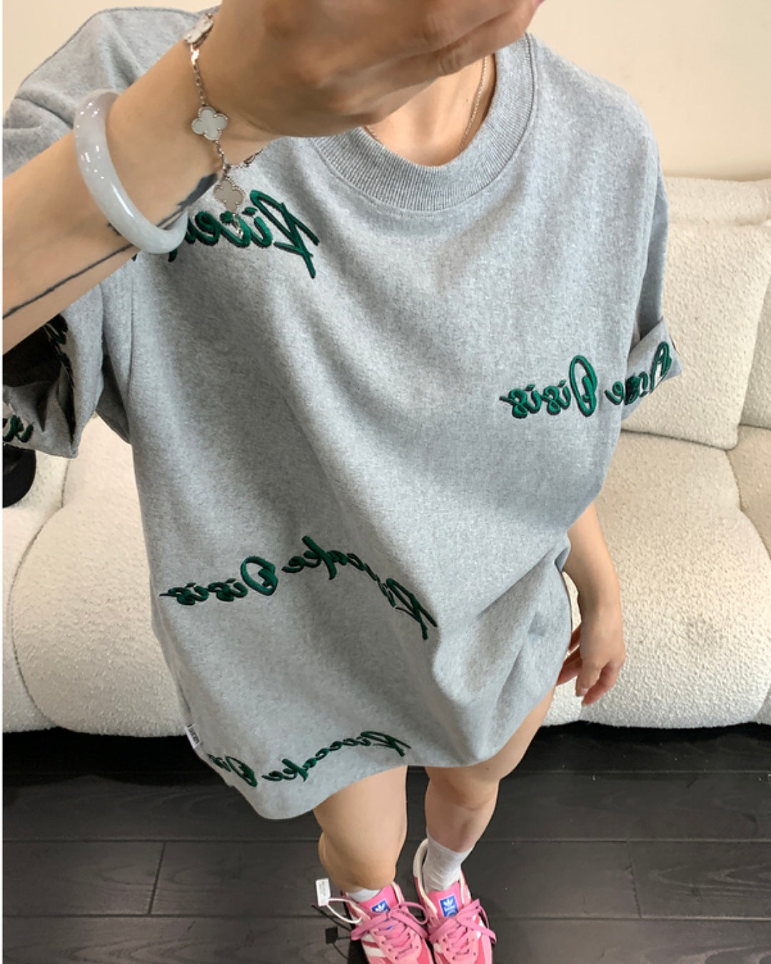 メニーエンブロイダリーロゴTシャツ SL625