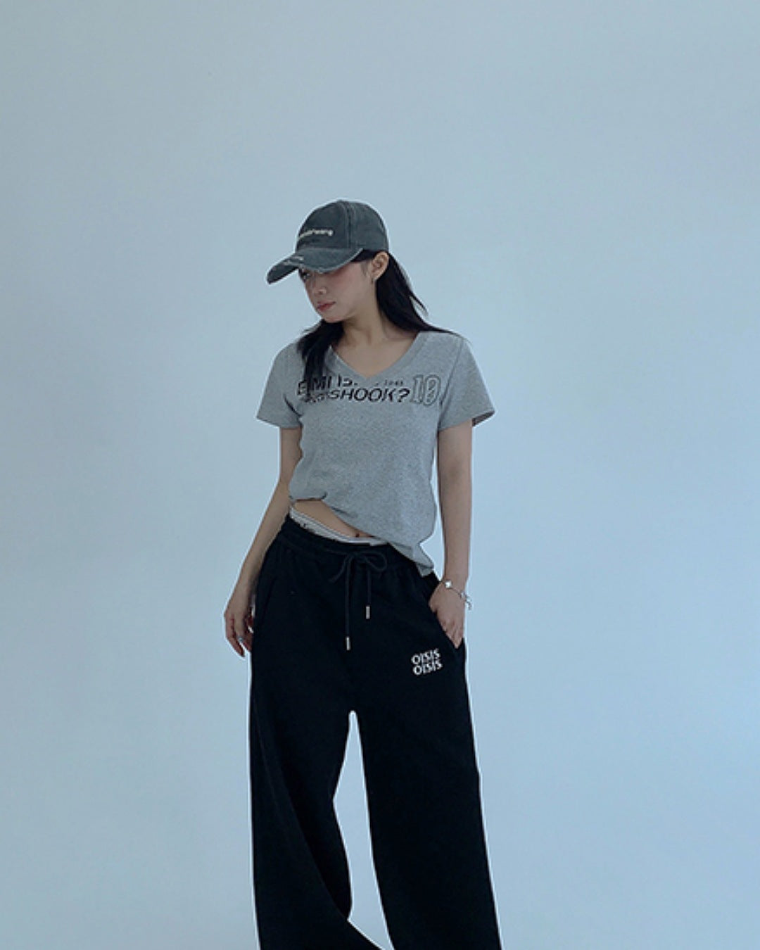 VネックプリントTシャツ SL669