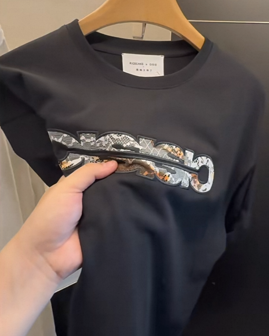 レースデザインロゴTシャツ SL925