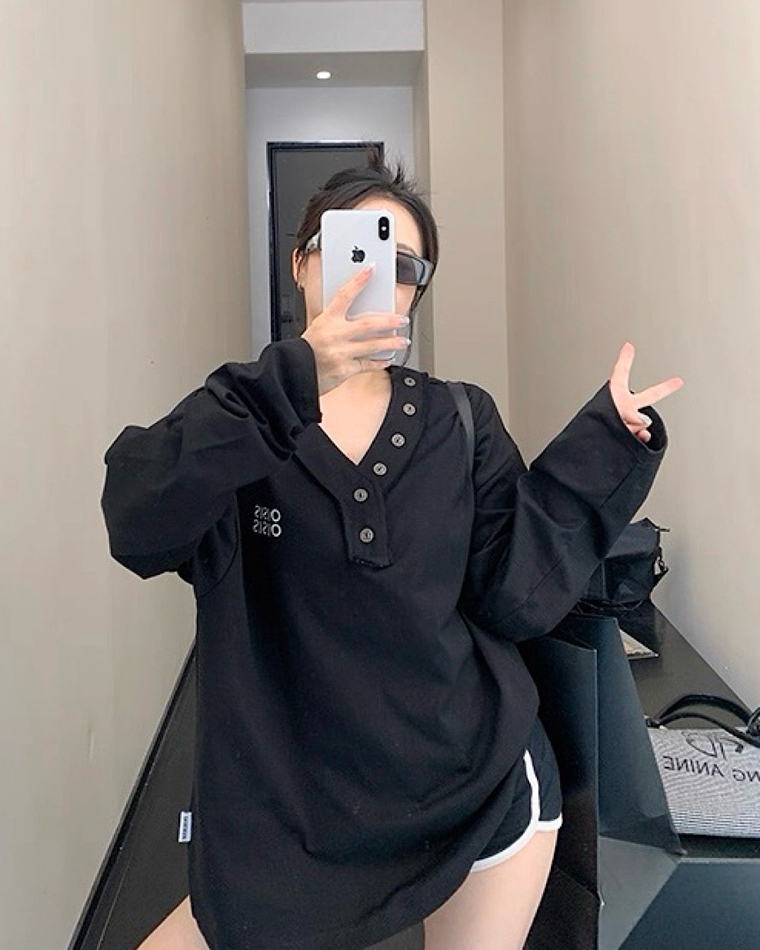 vネックボタンデザインロンT SL725