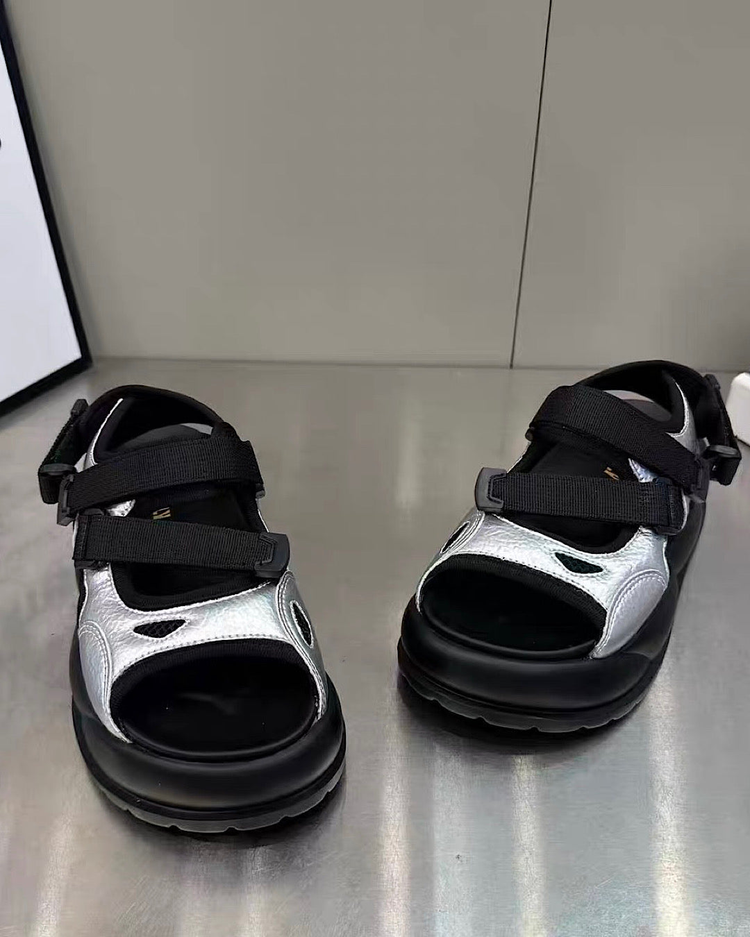 オープントゥプラットフォームサンダル SL938