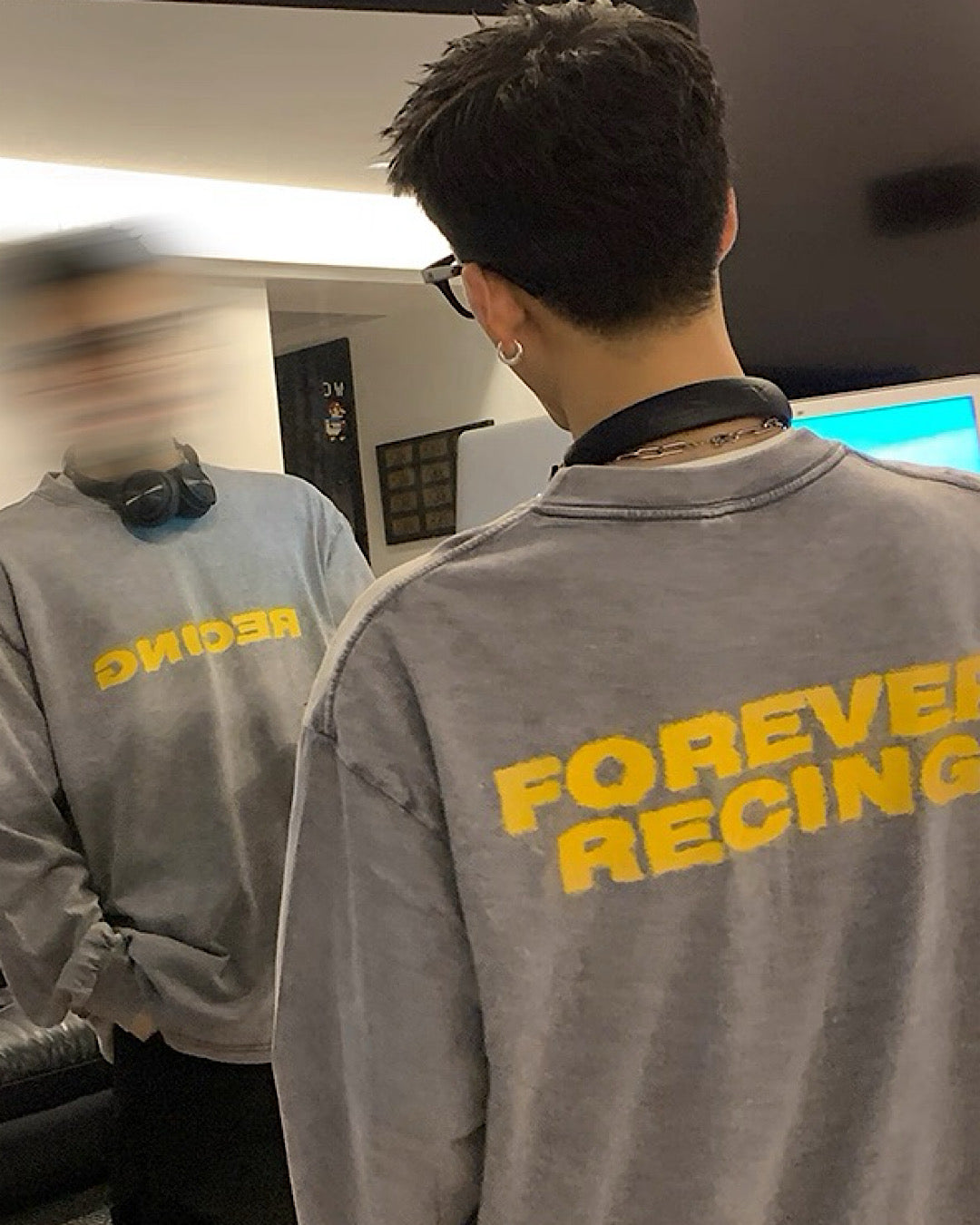 ロゴプリントウォッシュ加工ロングTシャツ M006