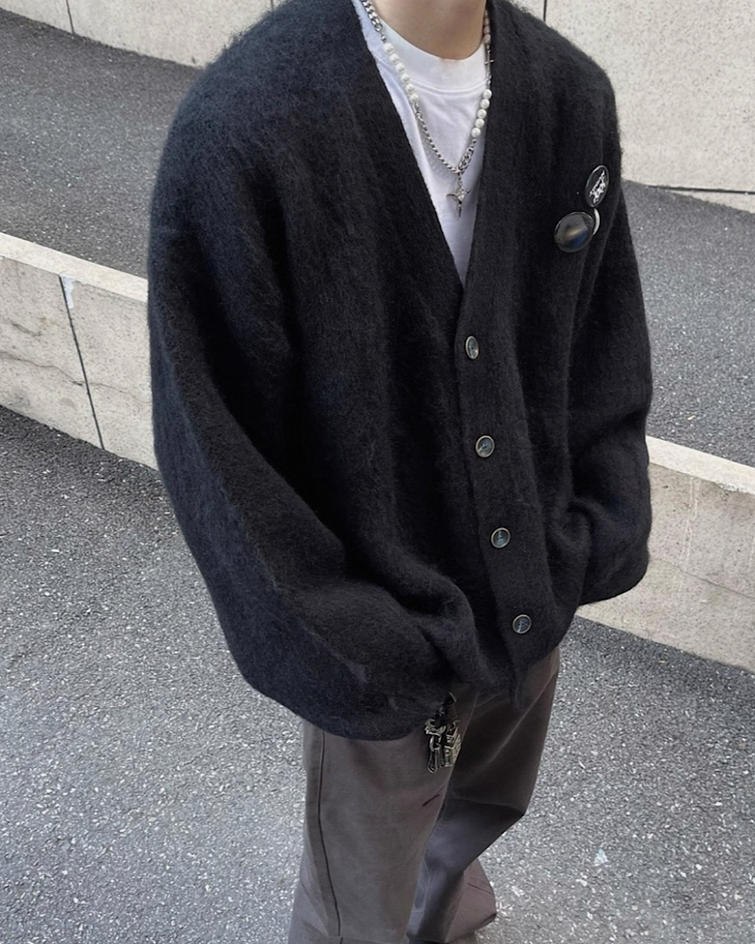 缶バッチ付ニットカーディガン M018