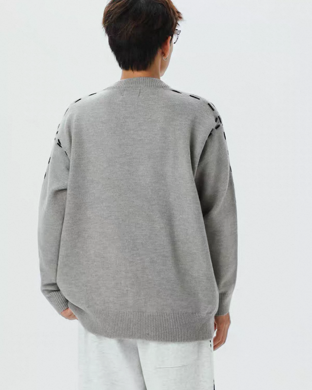 ステッチデザインニットプルオーバー M010