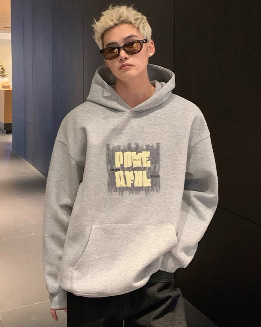 マフポケットロゴフーディ M025