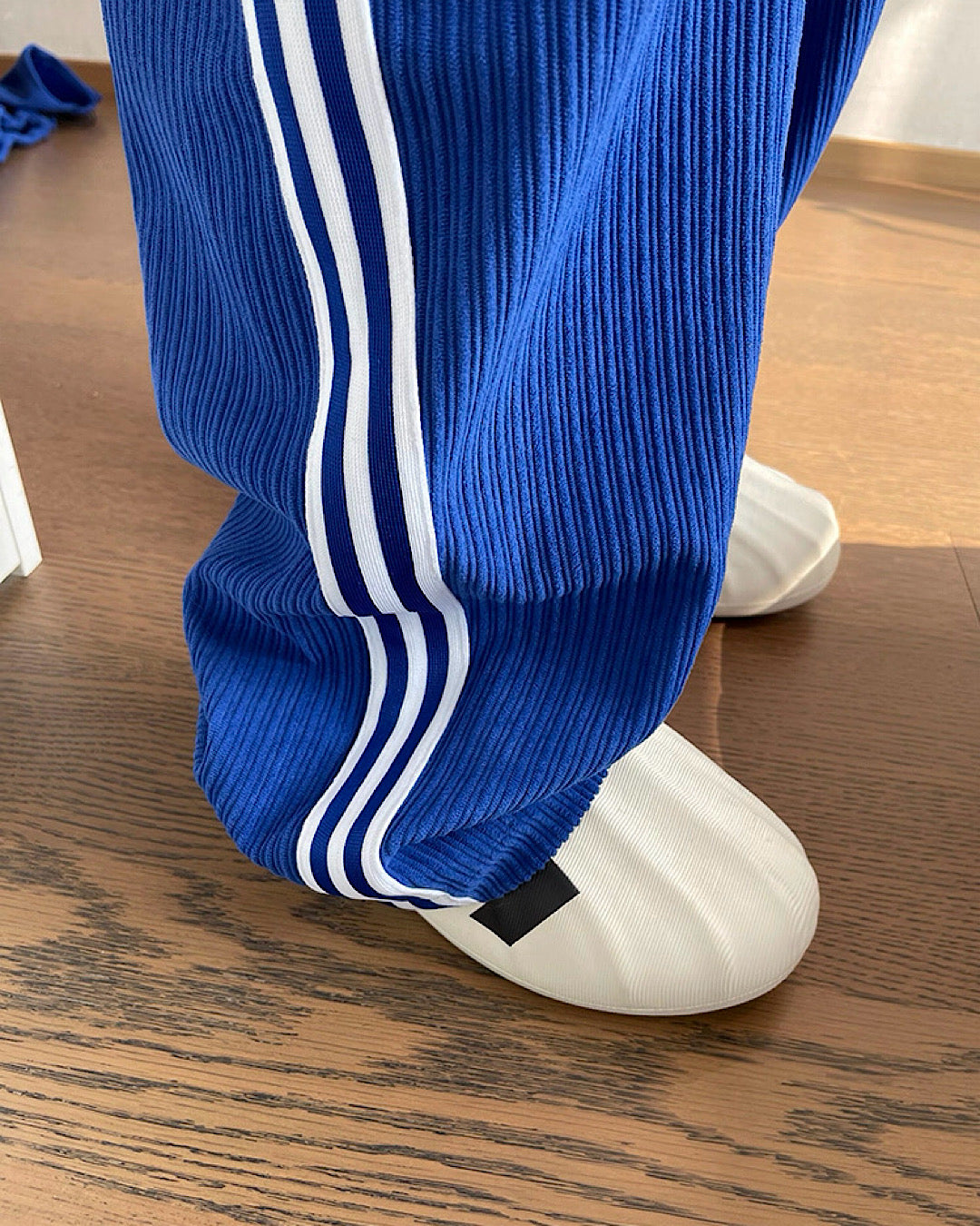 スリーラインコーデュロイパンツ M042