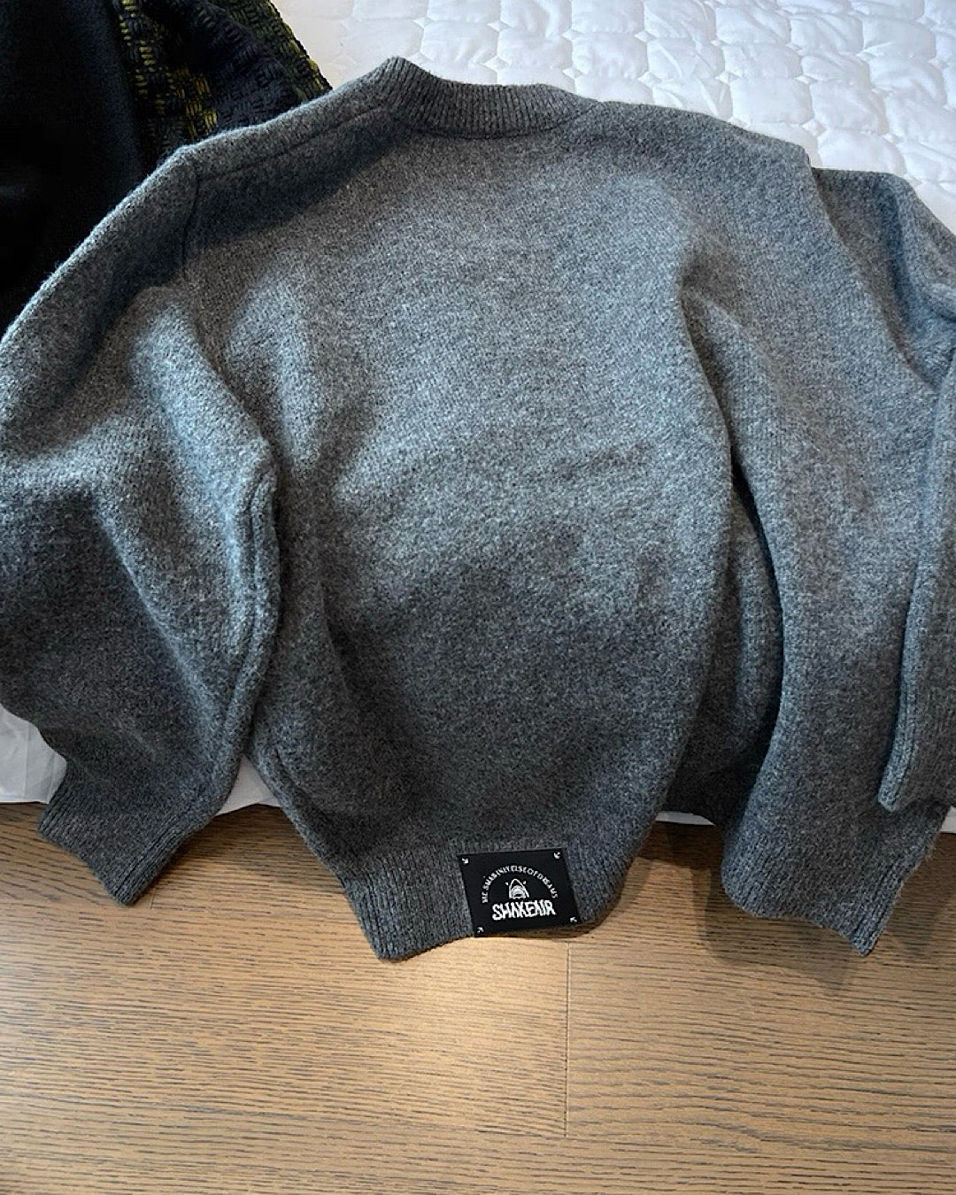 ダブルボタンカーディガン M033