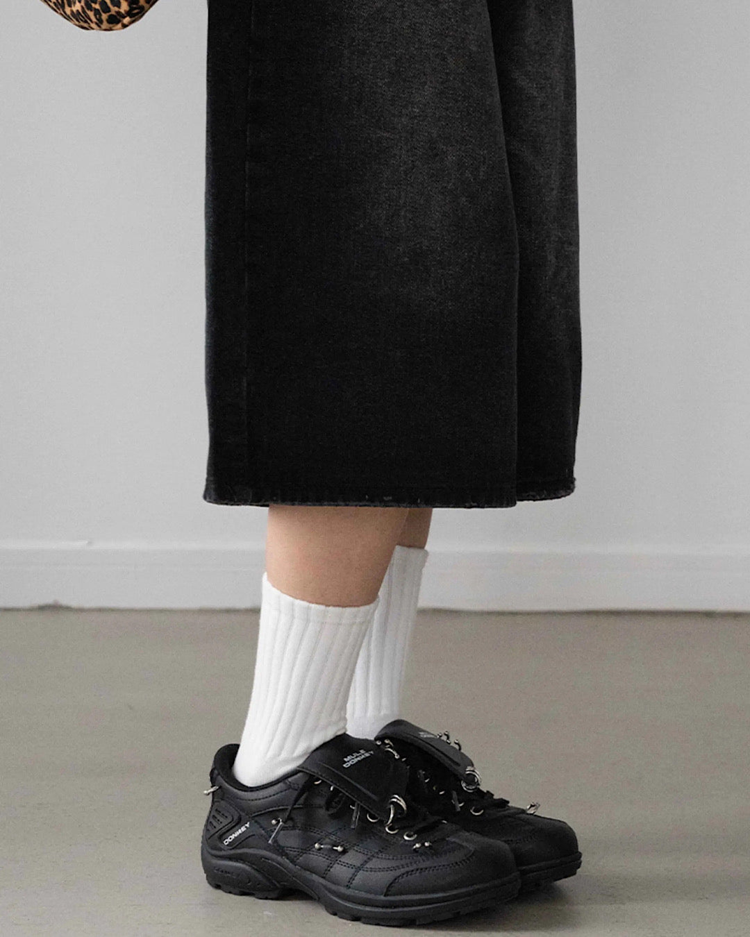 リップスタッドシュータンスニーカー SL804