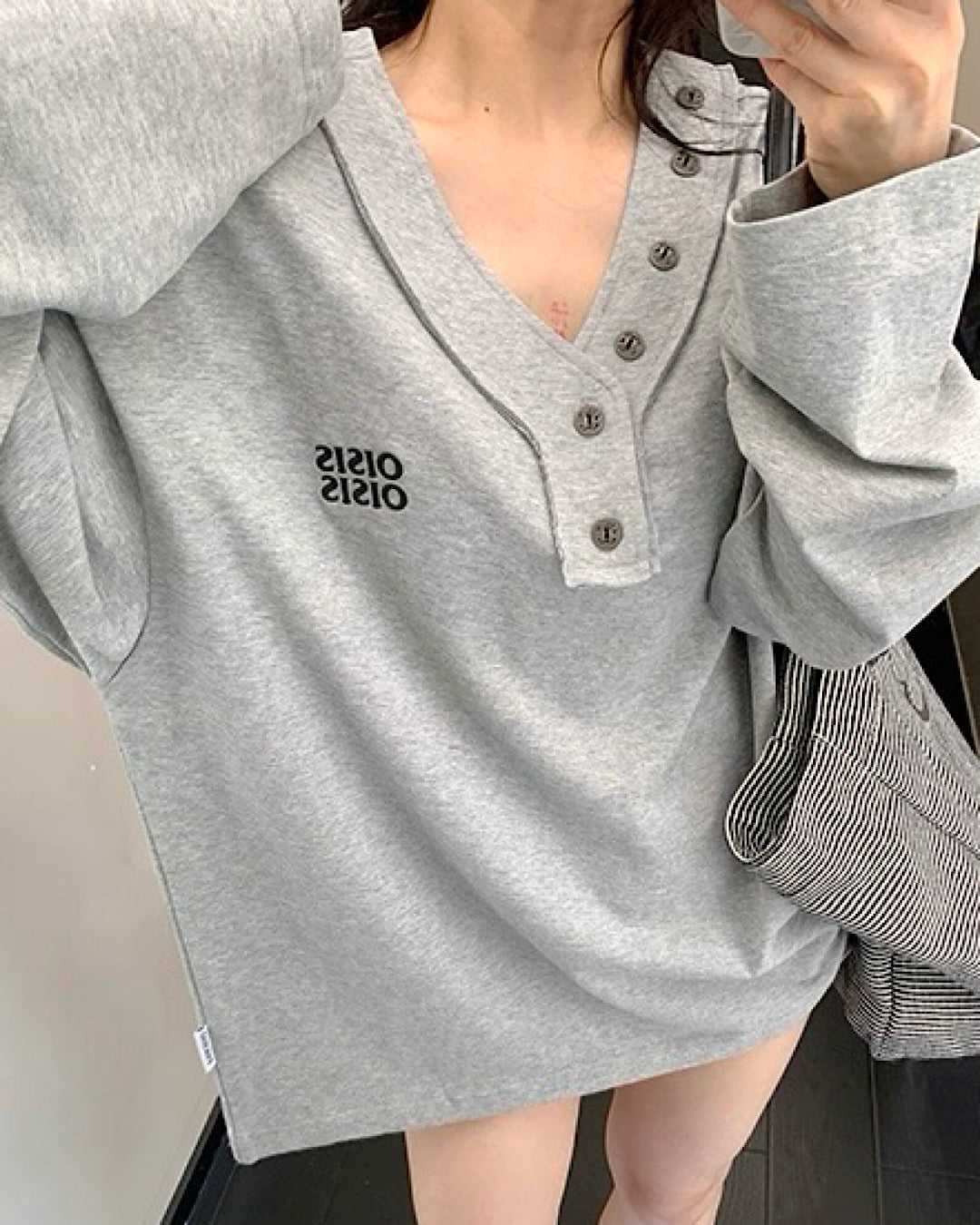 vネックボタンデザインロンT SL725