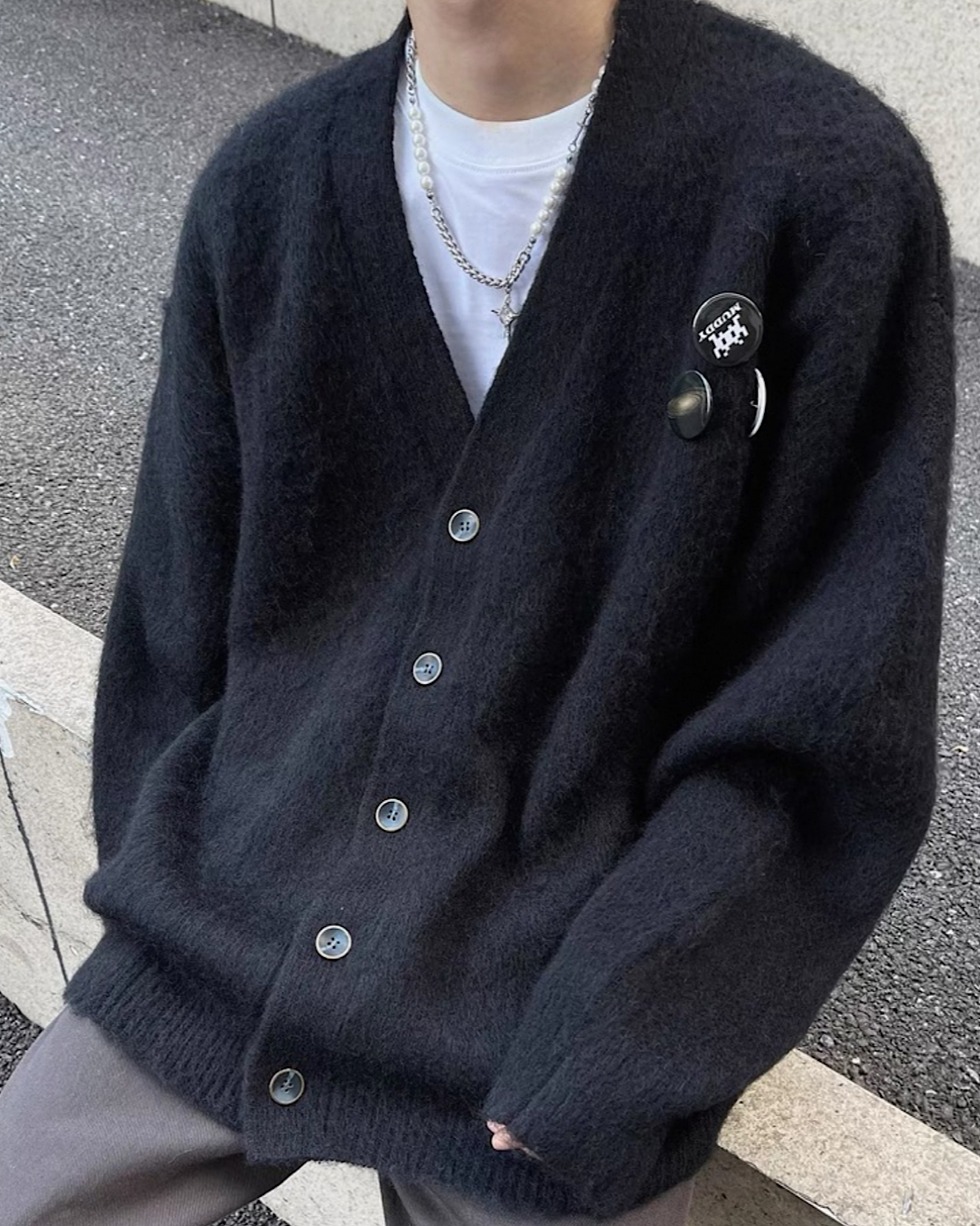 缶バッチ付ニットカーディガン M018