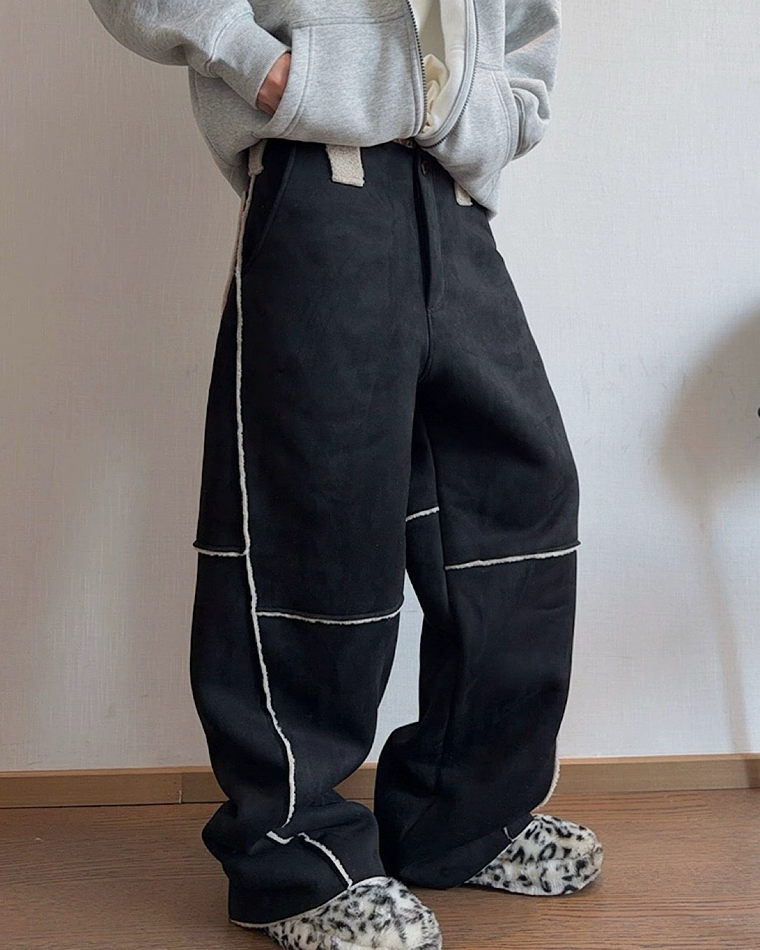 裏ボアパイピングワイドパンツ M034