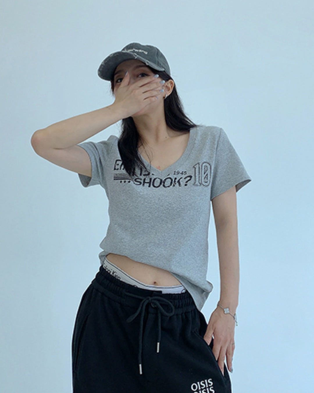 VネックプリントTシャツ SL669
