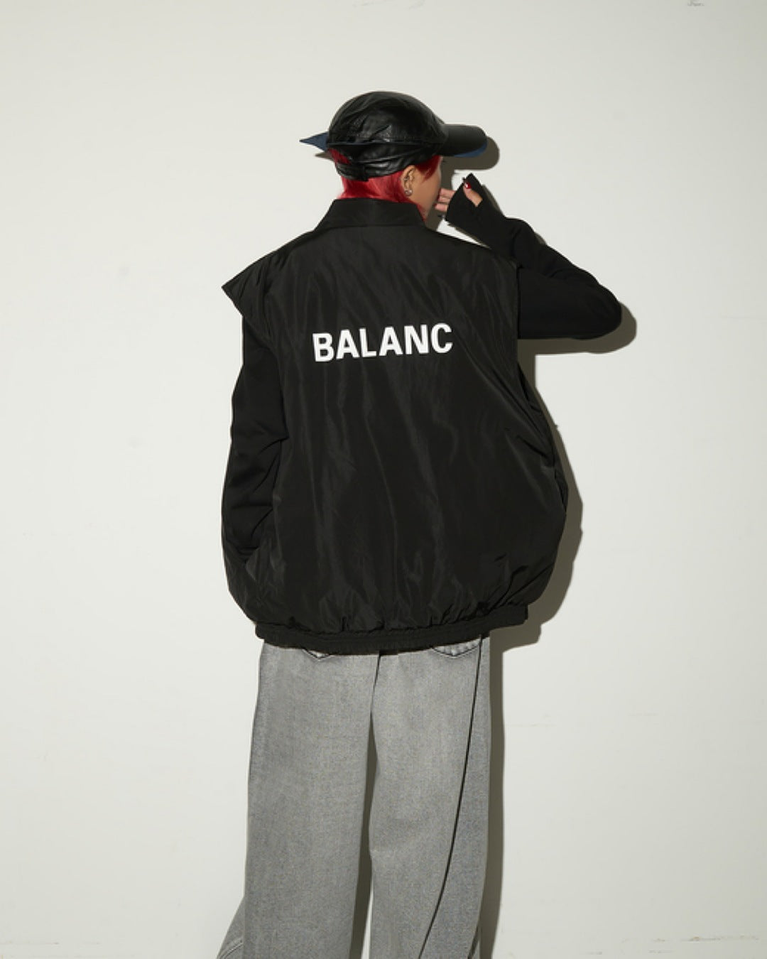 スタンドカラーバックプリントベスト SL773