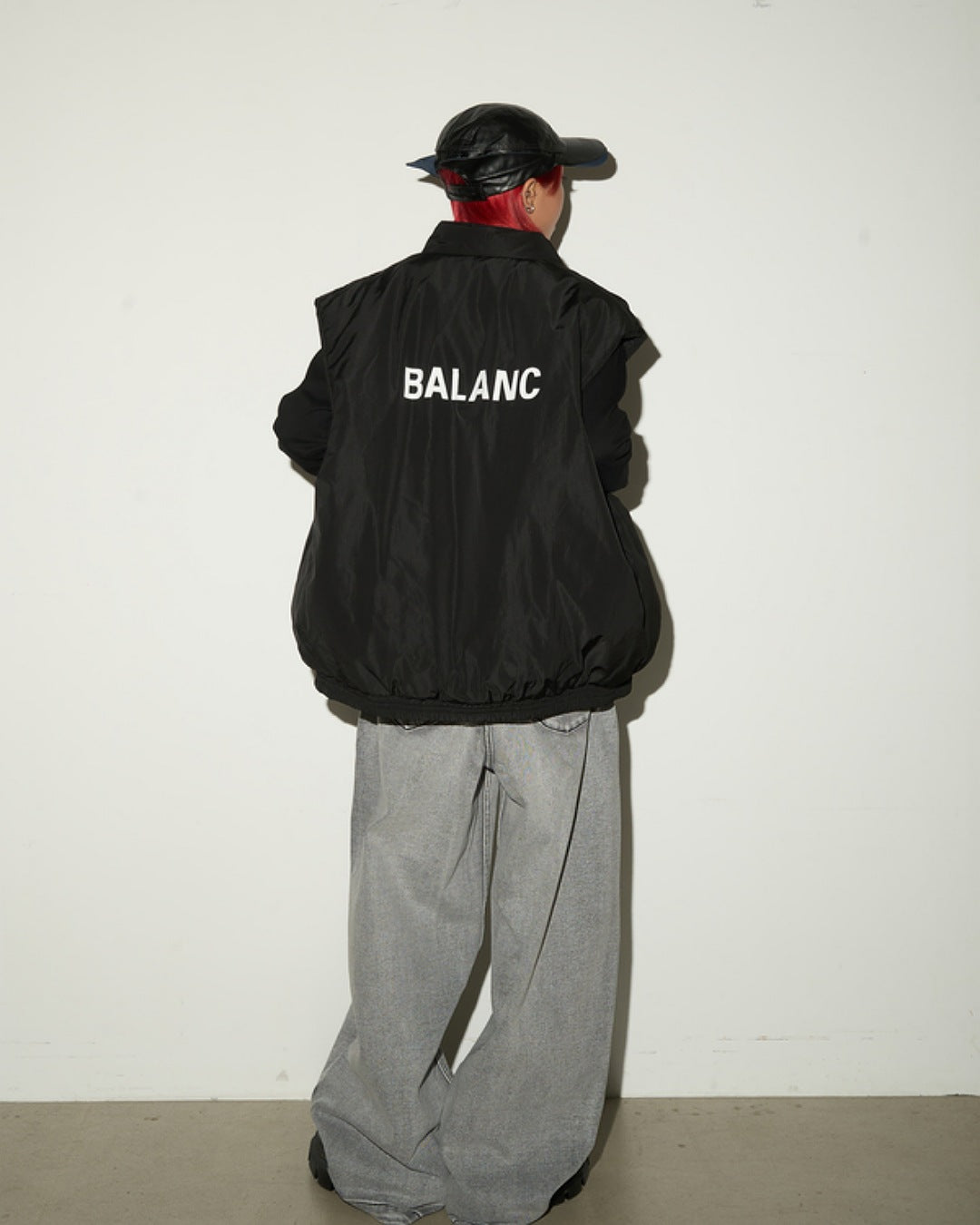 スタンドカラーバックプリントベスト SL773