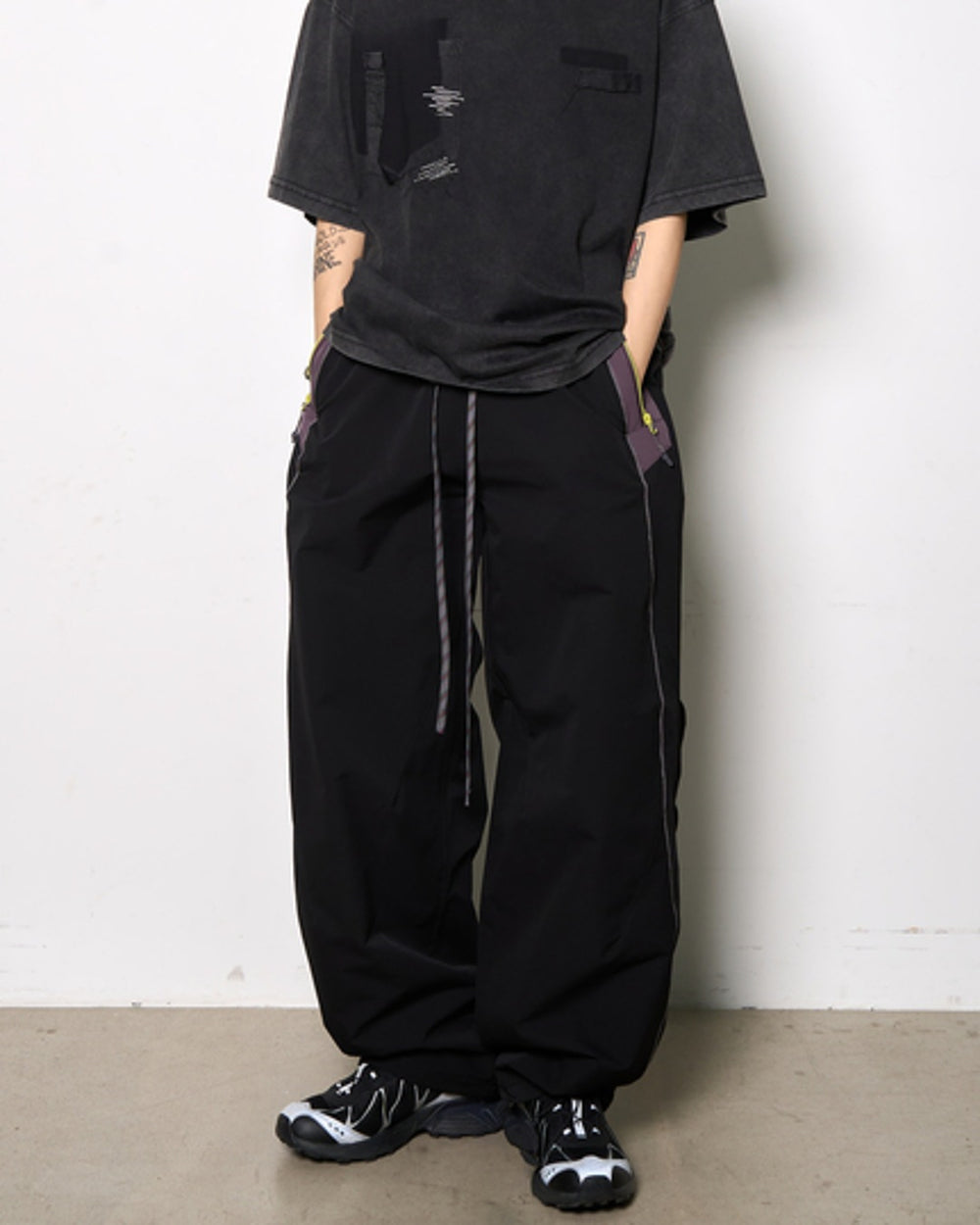 ワイドシルエットテックパンツ SL883