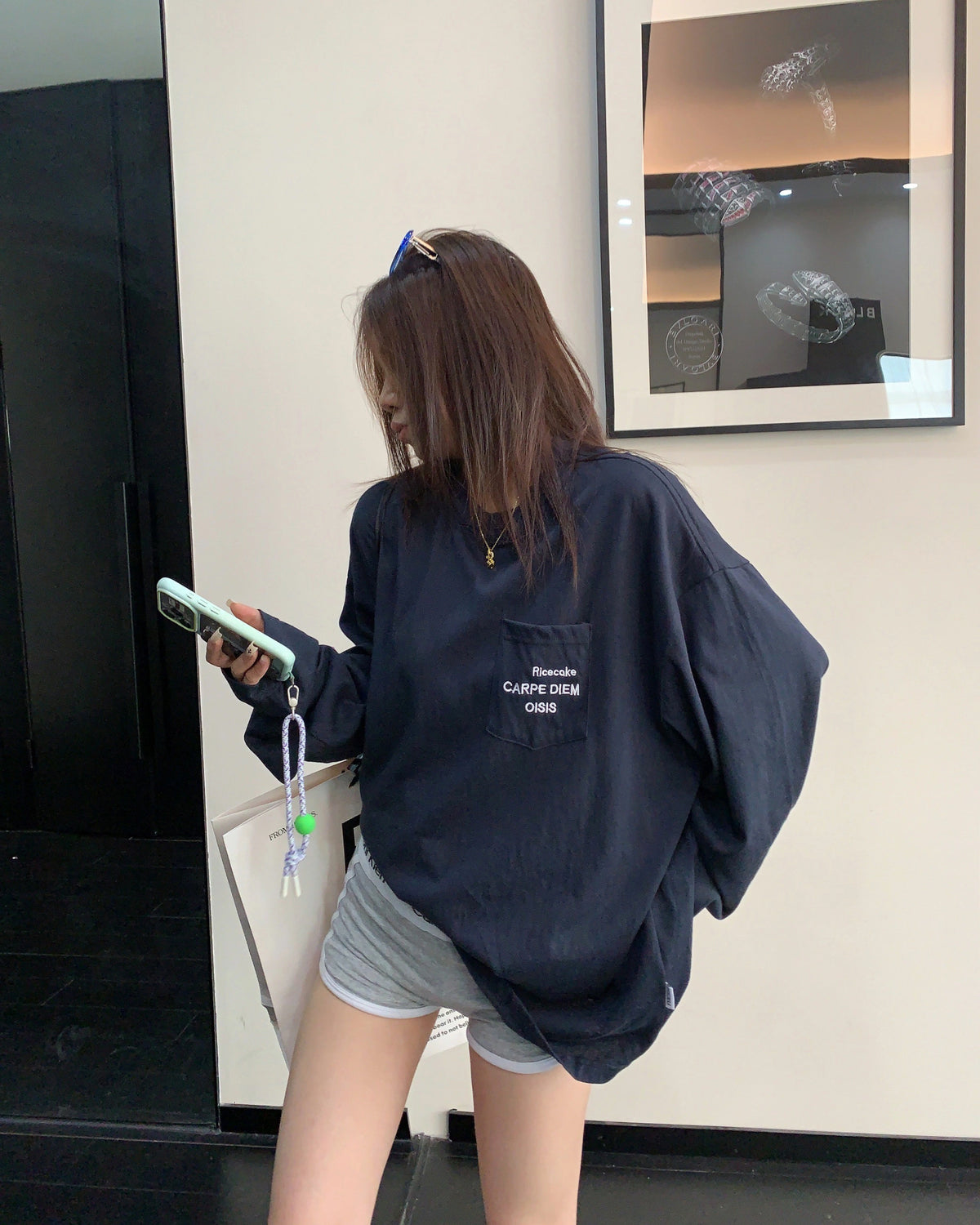 ミニマル長袖Tシャツ